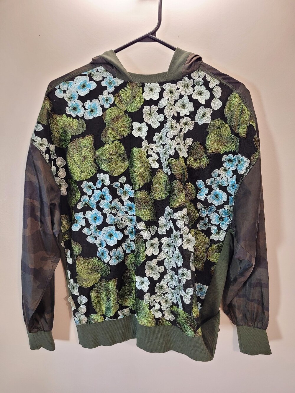 Desigual Embroidered Floral & Leaf  Hooded Camo Sweatshirt - Size S